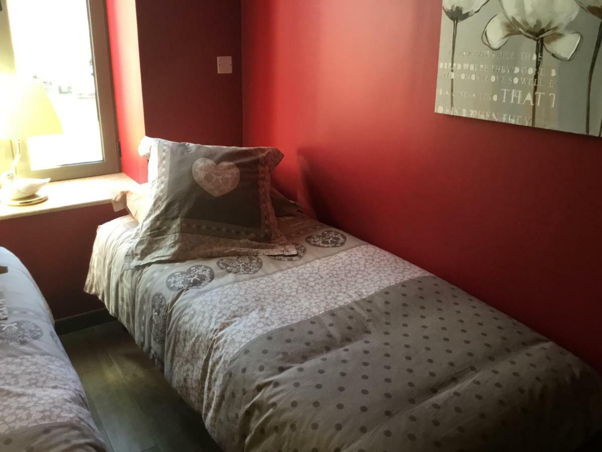 Aux Cornettes Apartment Бон Екстериор снимка