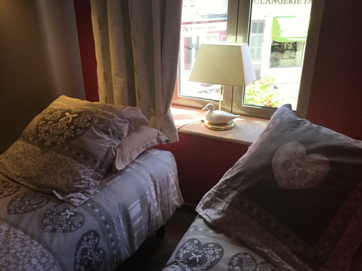 Aux Cornettes Apartment Бон Екстериор снимка